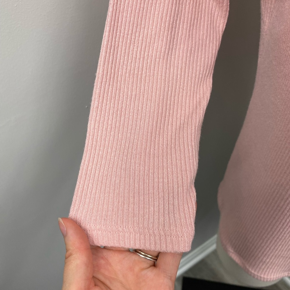 WHBM Pink Ribbed Off Shoulder Sweater - Picture 7 of 16